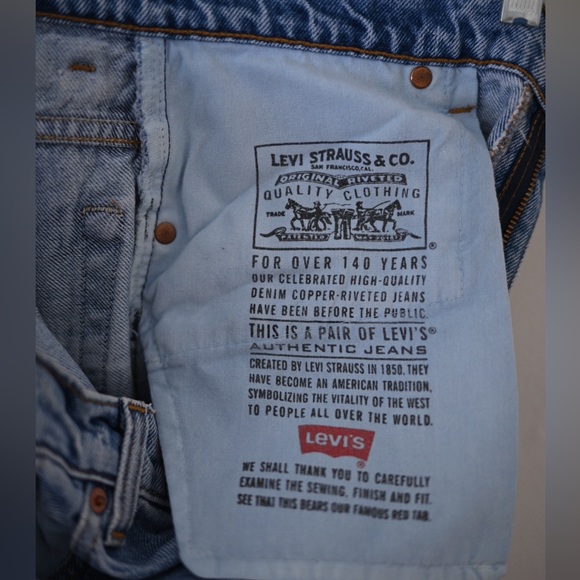 Vintage Levi's Relaxed Fit 550’s Light Blue Denim Womens 9 Long Jeans from 1995 - Picture 9 of 12